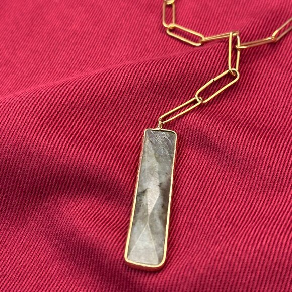 Serefina “Paper Clip” Chain & Light Green/Gray Stone Pendant Necklace - Picture 13 of 14